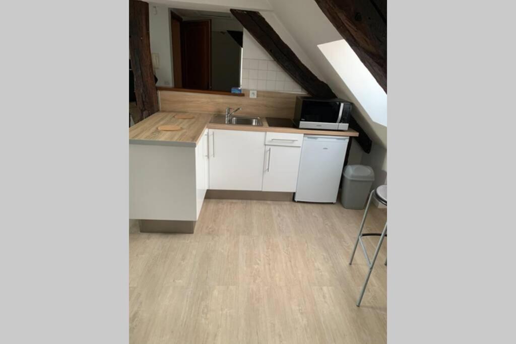 T3 proximité du CHU avec accès internet&NETFLIX Appartamento Rouen Esterno foto
